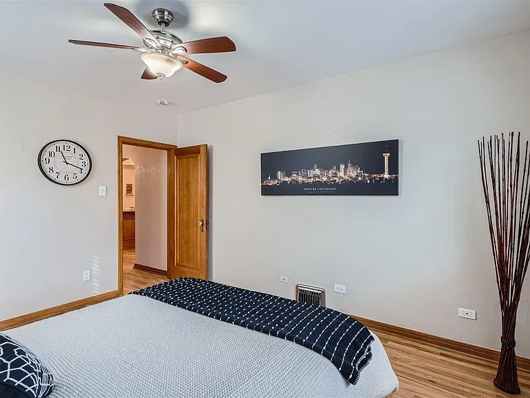 695 Ash St — Photo 12