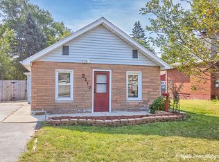 2117 33rd St, Zion, IL 60099