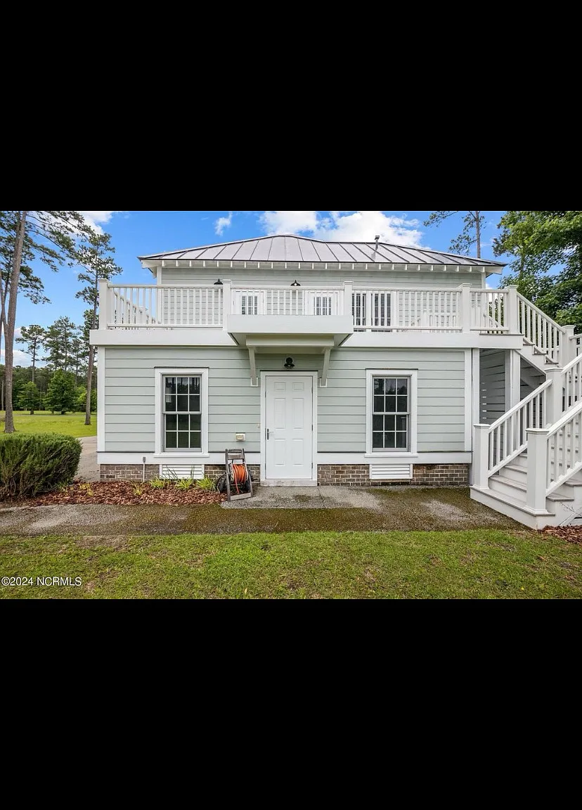 506 Homestead Rd — Photo 3