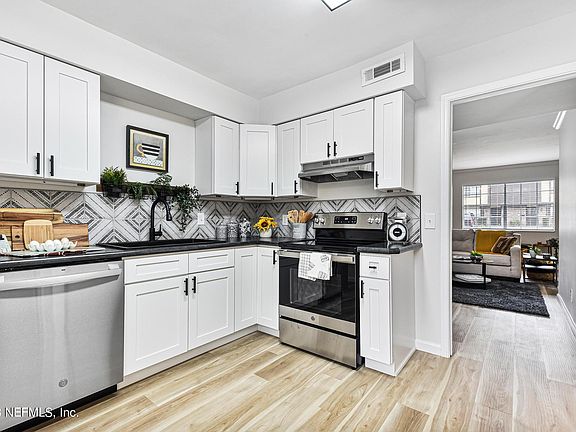 5th image of 4826 WINDRUSH Lane #A-3-E