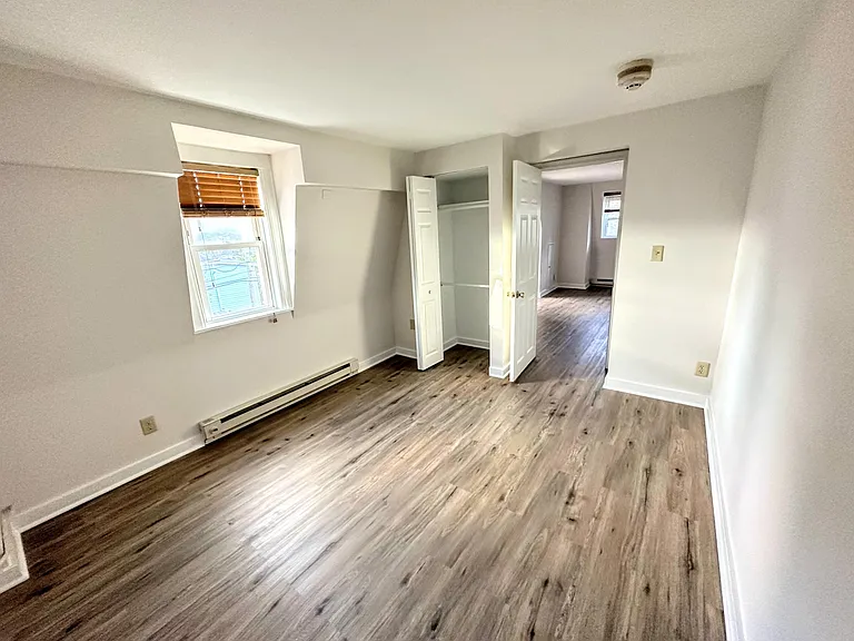 133 Cattell St #5 — Photo 4