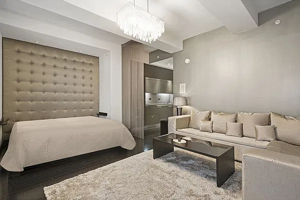 Rented by Compass | media 7