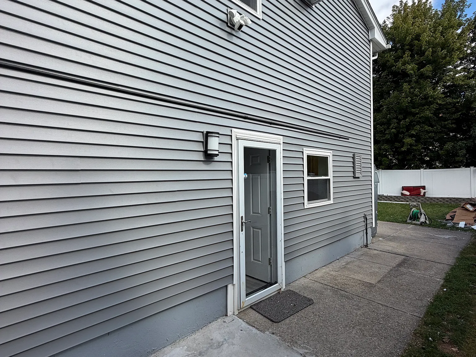 Davenport St, Lindenhurst — Photo 2