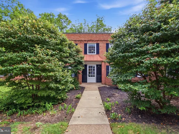 5006 Columbia Pike APT 3, Arlington, VA 22204