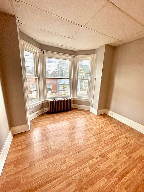 125 Baltimore St Apt B - Bay Window Seating Area (gets morning sunlight)