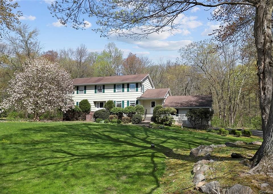 1st image of 17 Perry Ct