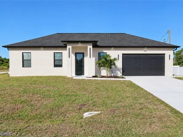 1601 Oak Ave, Lehigh Acres, FL 33972