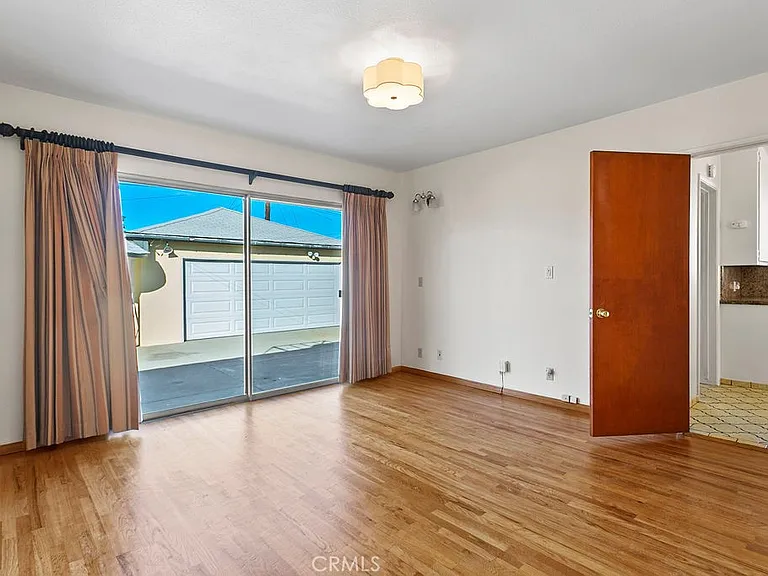 789 W Gleason St — Photo 12