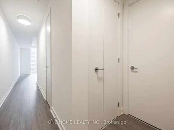 357 King St W, Toronto, ON
