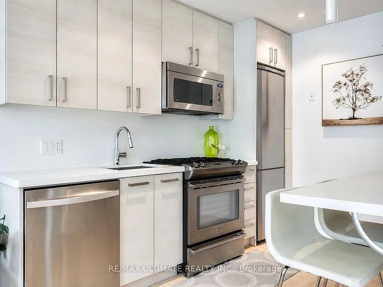 126 Spadina Rd #5 — Photo 5
