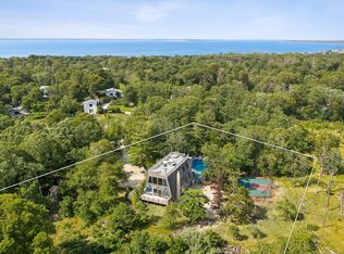 5 Highland Rd, Hampton Bays, NY 11946
