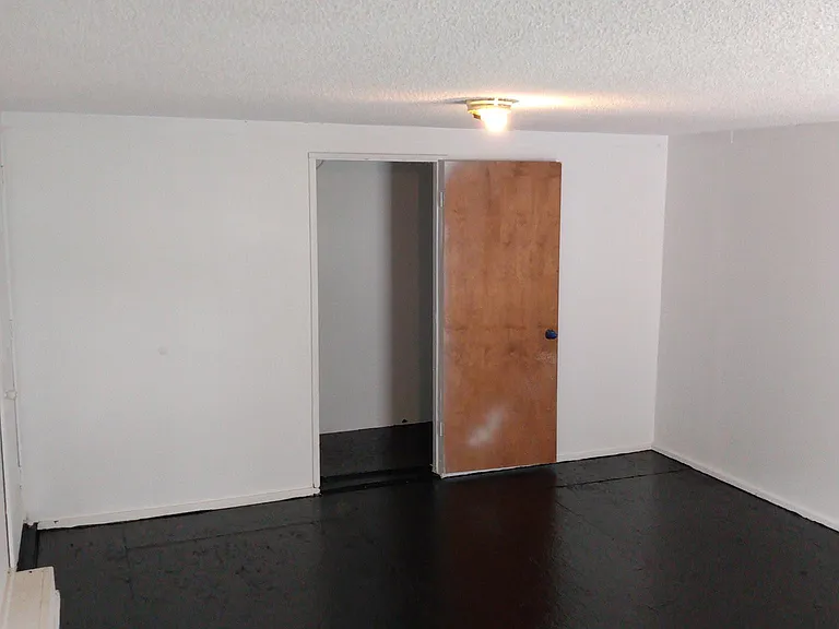 562 Anthony Rd — Photo 8