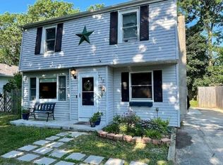 (Undisclosed Address), Shirley, NY 11967