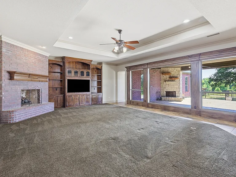 1453 Whitley Rd — Photo 15