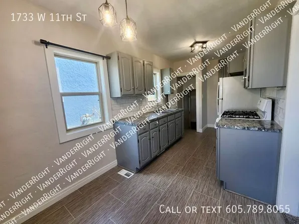 1733 W 11th St, Sioux Falls, SD 57104