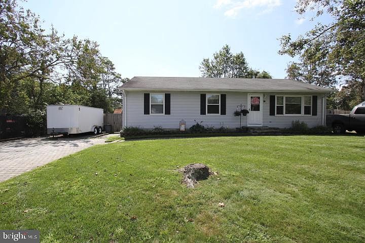 1st image of 14 Keelson Dr