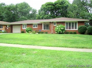 2305 S Bates Ave, Springfield, IL 62704