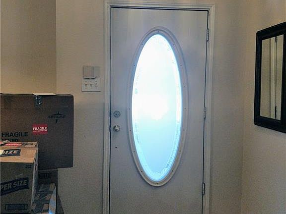 3rd image of 733 Morgan Cir