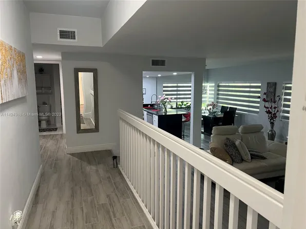 4730 SW 62nd Way APT 103, Fort Lauderdale, FL 33314