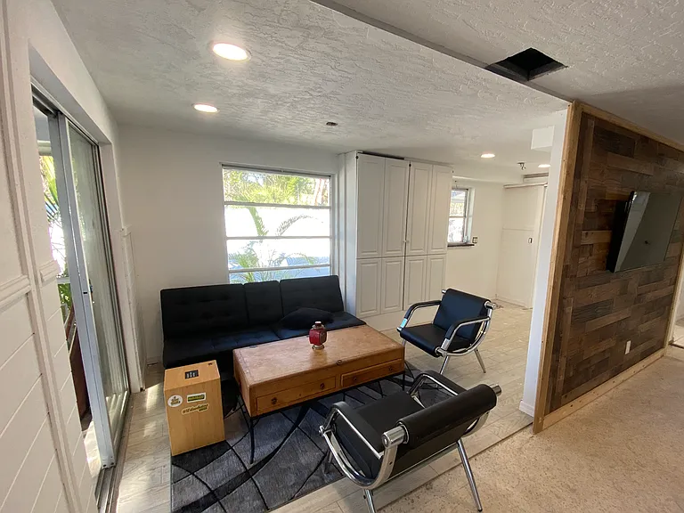 8456 Midnight Pass Rd — Photo 10