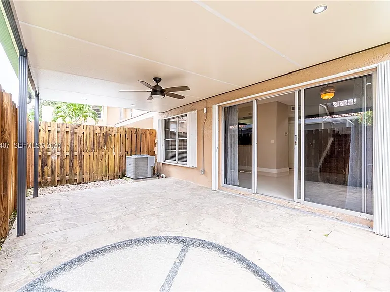 19160 NW 82nd Circle Ct #31L — Photo 32