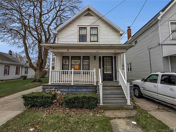 3rd image of 353 Ludington St