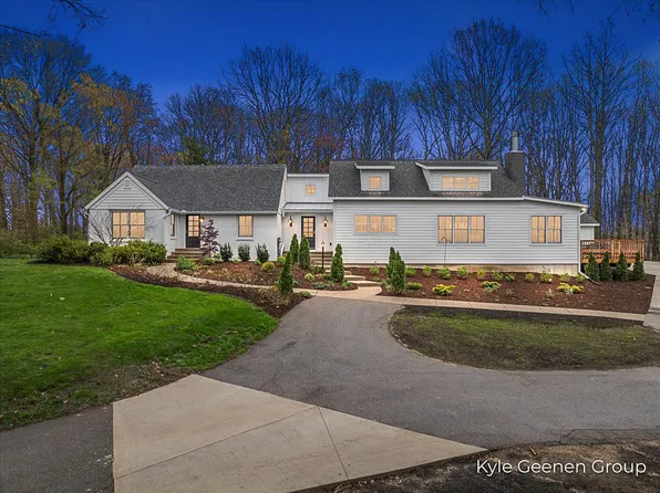 15606 Quincy St, Holland, MI 49424