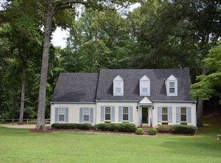 1725 Fairground Rd, Maidens, VA 23102