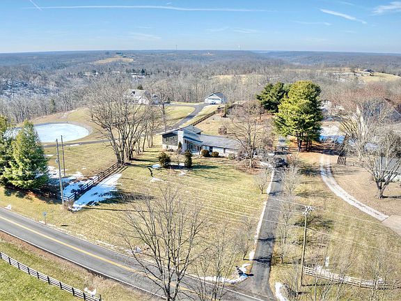 4th image of 14365 Brown Rd