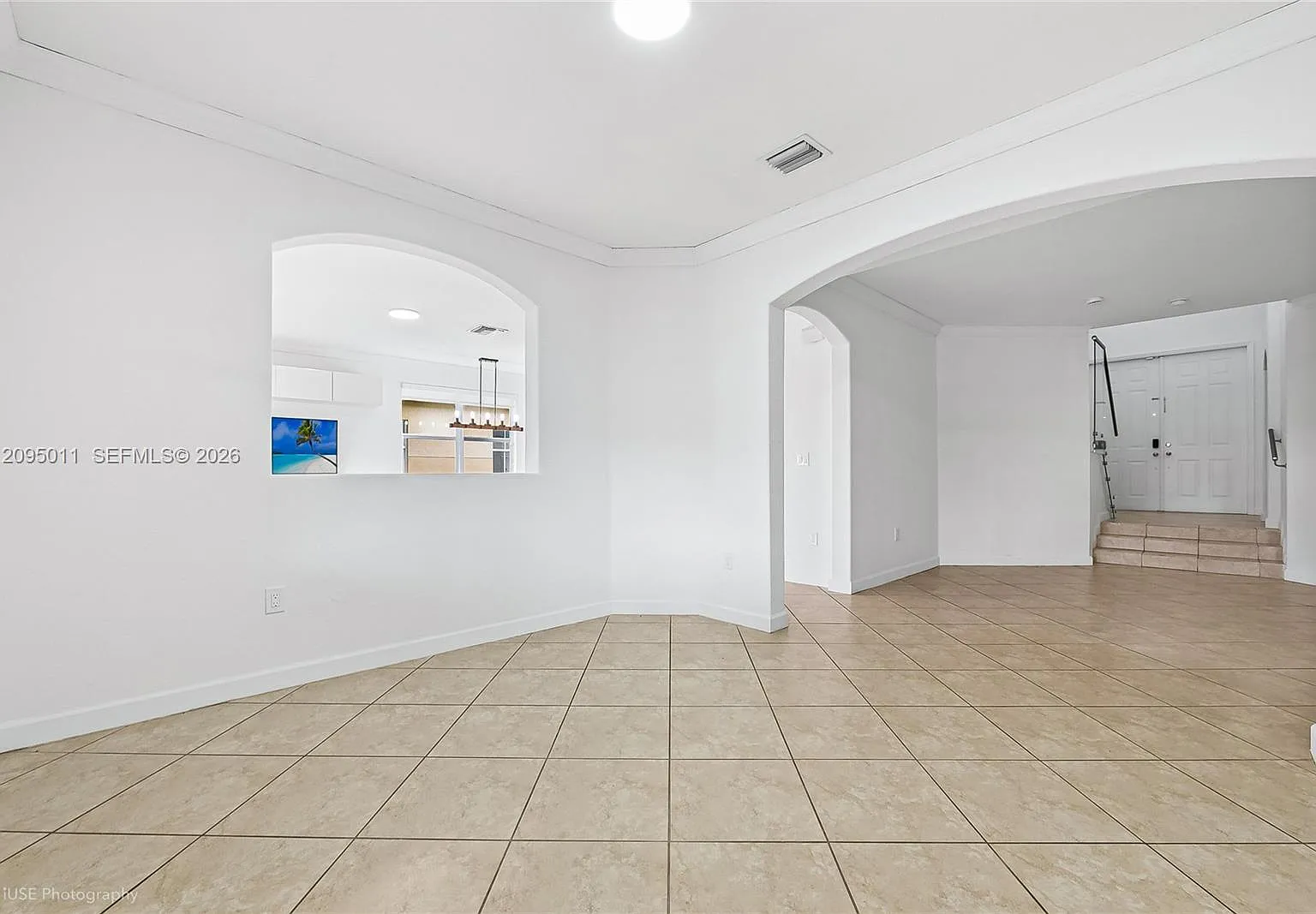 Islands At Doral Townhome — Photo 2