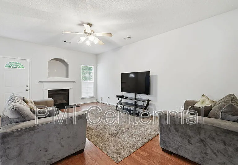 2197 Capella Cir SW — Photo 7