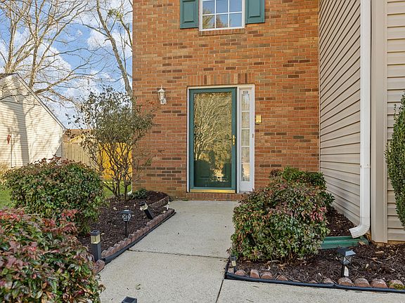 2nd image of 313 Brighton Woods Dr