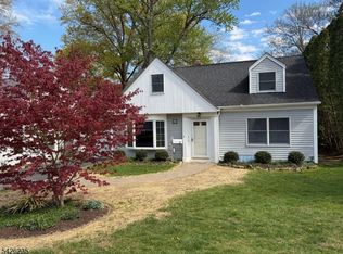 37 Kensington Rd, Madison, NJ 07940