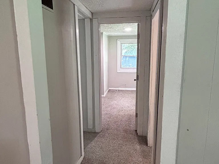 8785 Hillside Pkwy — Photo 5