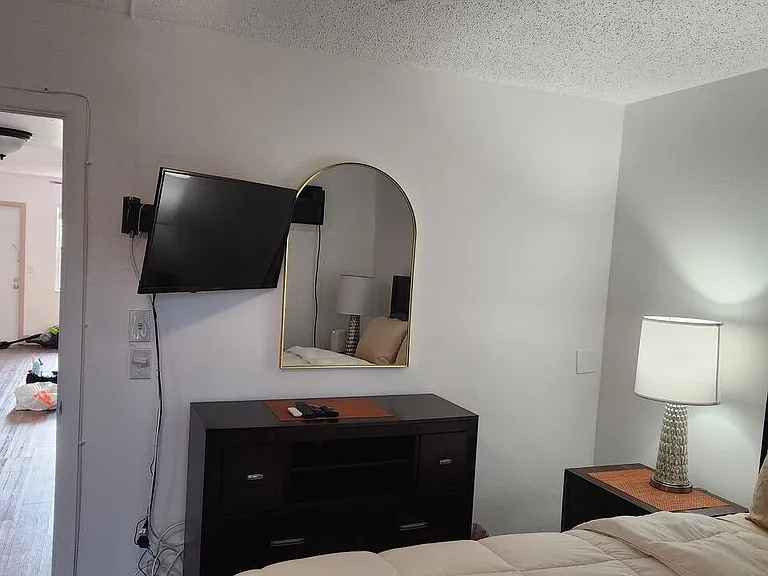 102 Westbury E #102 — Photo 11