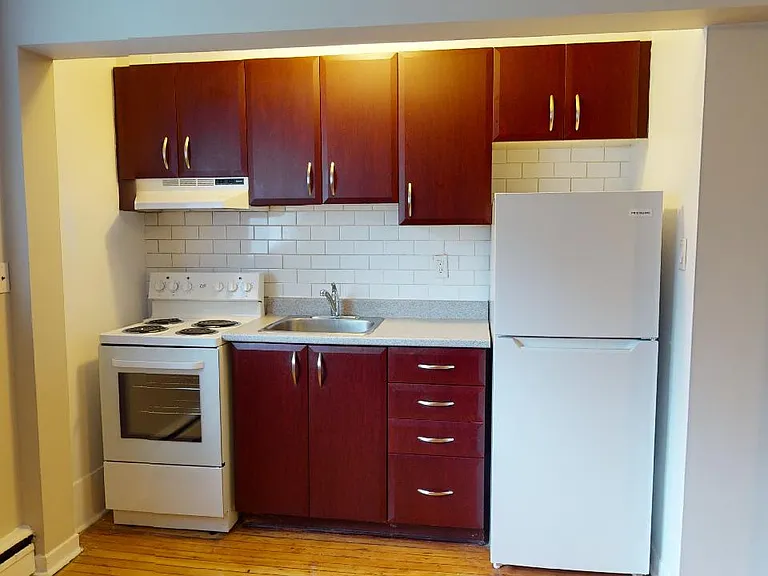 1196 Shillington Ave — Photo 34
