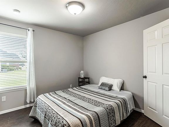 5th image of 2729 Lerkim Ln