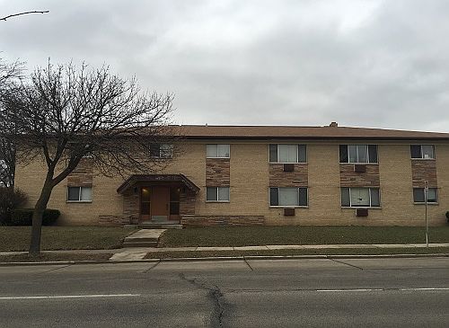 5th image of 10428 W Lincoln Ave #11547896