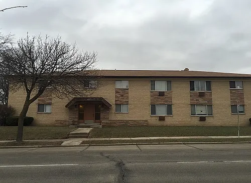 10428 W Lincoln Ave — Photo 6