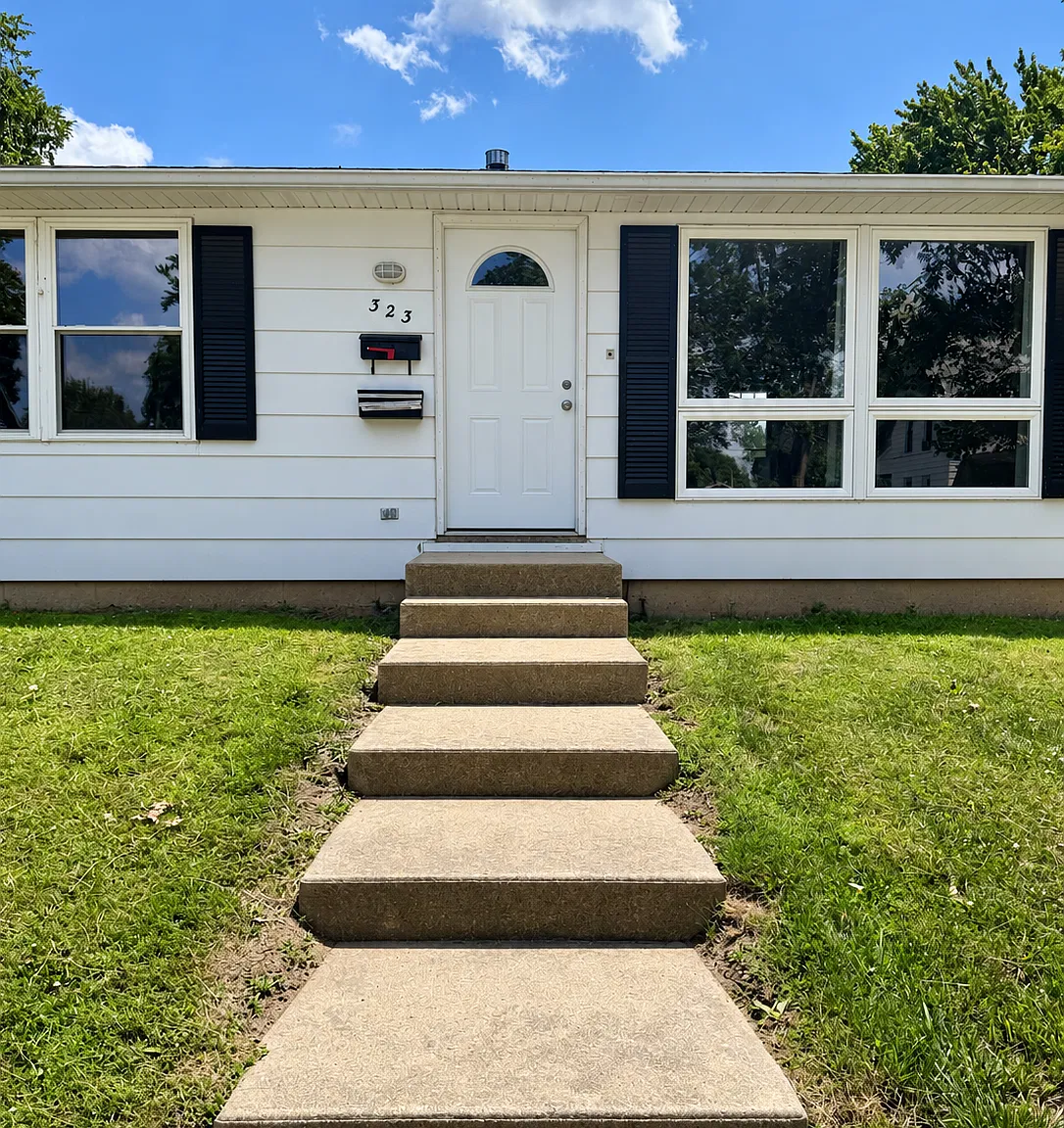 2 bed, 720 sqft, $900 — Photo 2