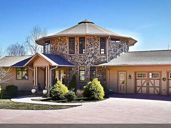 4th image of 445 Idlewild Dr
