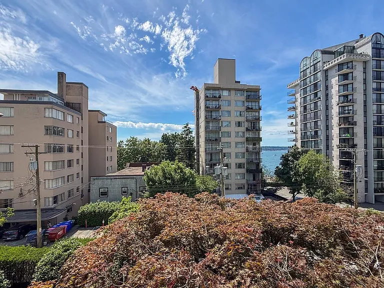1520 Harwood St #302 — Photo 36