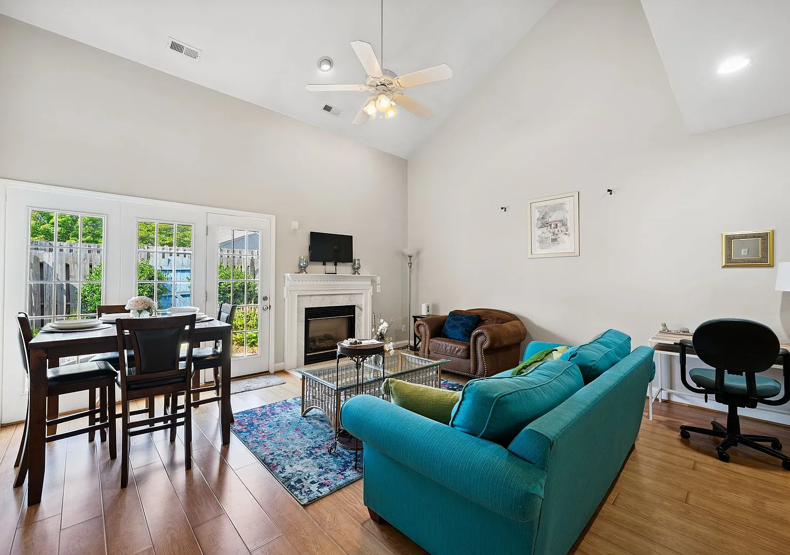2-Bedroom, 2-Bath Townhome in a Prime Durham Location Flexible Lease Terms Available (3-Month Min... — Photo 3