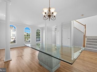 943 Herons Run Ln, Woodbridge, VA 22191