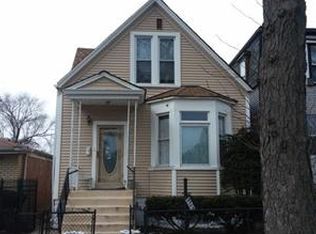 9424 S Champlain Ave, Chicago, IL 60619