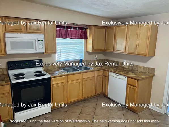 628 Meteor St, Jacksonville, FL 32205