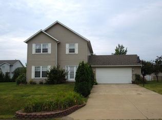 437 Mackenzie Pl, Metamora, IL 61548