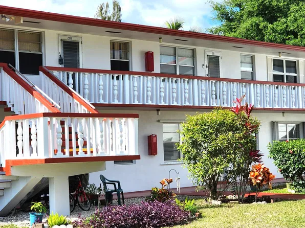 270 Northampton N, West Palm Beach, FL 33417