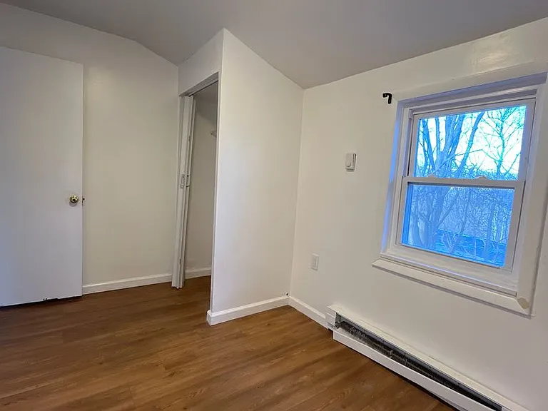 485 S Walnut St — Photo 9