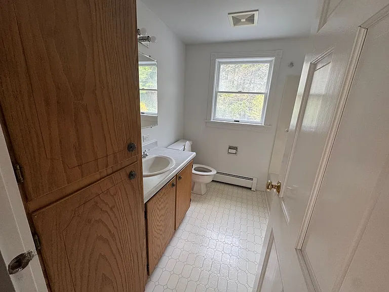 36 Church St — Photo 11